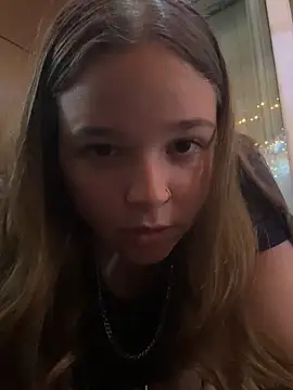 Snapshot of blondefun3818 chatting on November 2025 12:05:02 AM blondefun3818 online show from November 2025 12:05:02 AM