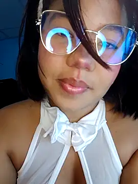 little onixx online show from October 2025 12:17:02 PM