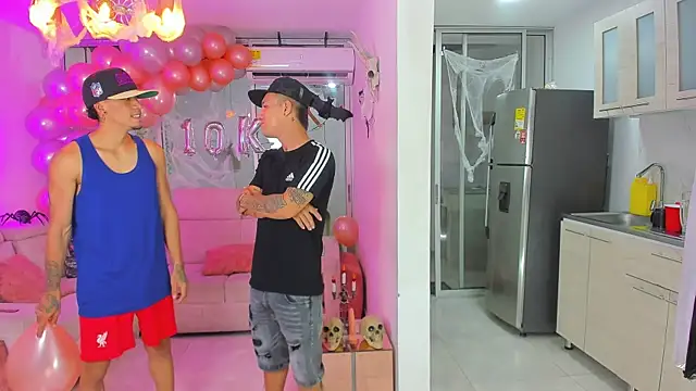 Snapshot of Houseofwarrios chatting on October 2025 05:33:02 AM Houseofwarrios online show from October 2025 05:33:02 AM