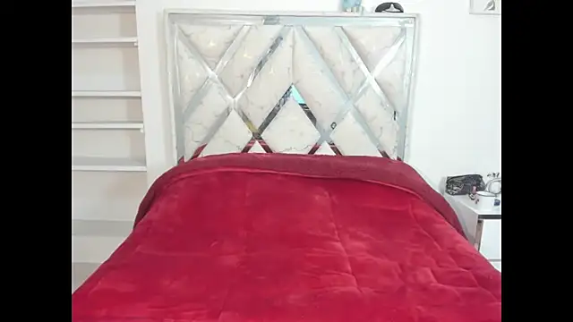 DemianSalvatore online show from October 2025 05:00:01 PM