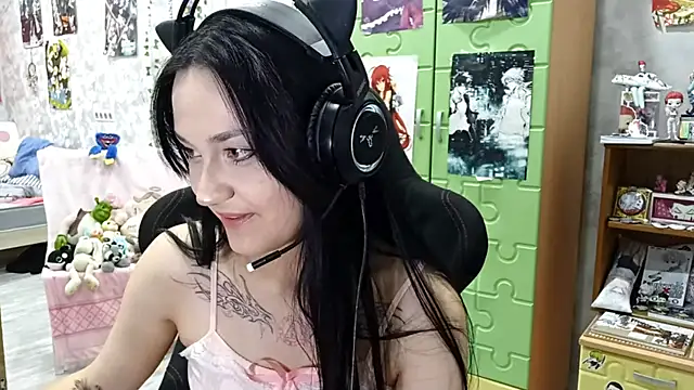 MiaJuiceee online show from September 2025 10:41:01 AM