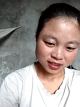 Snapshot of clara-cute chatting on October 2025 04:43:01 AM clara-cute online show from October 2025 04:43:01 AM