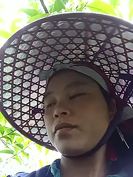 Snapshot of clara-cute chatting on October 2025 02:31:02 AM clara-cute online show from October 2025 02:31:02 AM