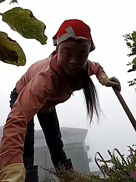 Snapshot of clara-cute chatting on November 2025 12:21:01 AM clara-cute online show from November 2025 12:21:01 AM