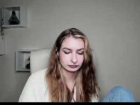 NinaBlond1 online show from October 2025 06:50:02 AM