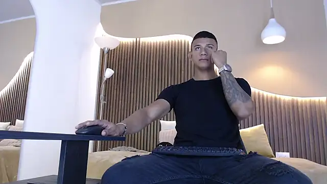 Snapshot of Aiden_steel chatting on November 2025 01:32:01 PM Aiden steel online show from November 2025 01:32:01 PM