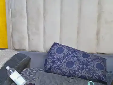 Snapshot of SexyBear012 chatting on October 2025 09:20:01 AM SexyBear012 online show from October 2025 09:20:01 AM