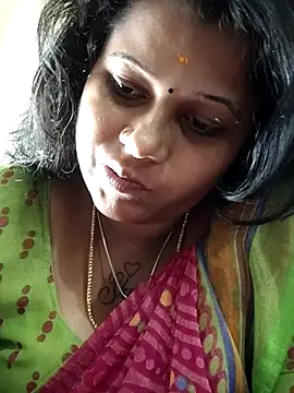 sweetqueen143 online show from September 2025 03:11:01 AM