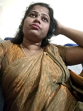 sweetqueen143 online show from October 2025 04:29:01 PM