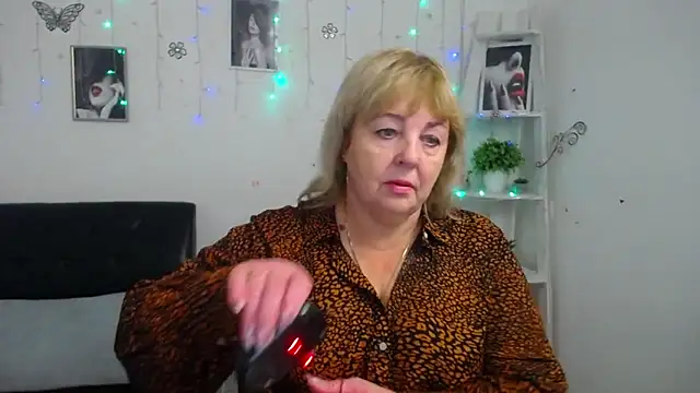 Snapshot of MilenaWedxy chatting on October 2025 04:55:01 AM MilenaWedxy online show from October 2025 04:55:01 AM