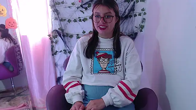 kamillew online show from November 2025 04:09:02 PM