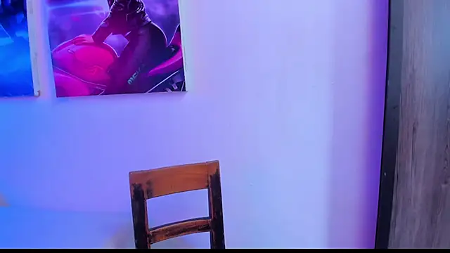 Snapshot of Star_Liight chatting on October 2025 09:13:01 PM Star Liight online show from October 2025 09:13:01 PM