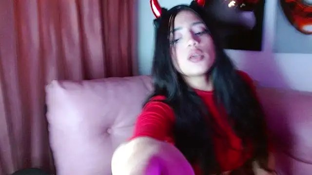 Snapshot of ladymooncs chatting on October 2025 03:59:02 AM ladymooncs online show from October 2025 03:59:02 AM