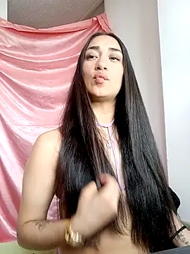 Miia  strog online show from October 2025 07:59:01 PM