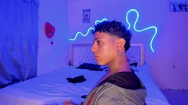 Glader31 online show from October 2025 08:41:01 PM