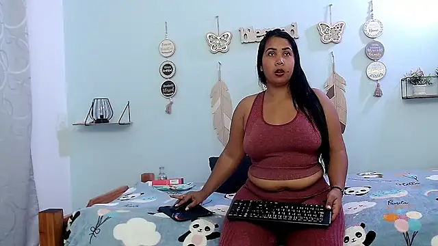 evannesanicol08 online show from October 2025 02:48:02 PM