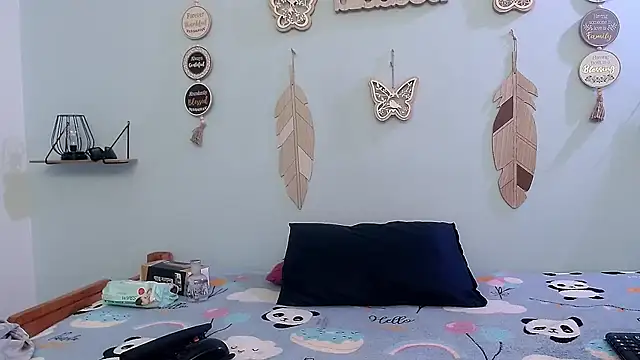 evannesanicol08 online show from October 2025 02:23:02 PM