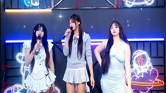 Snapshot of Shinygirls_777 chatting on October 2025 12:39:02 AM Shinygirls 777 online show from October 2025 12:39:02 AM