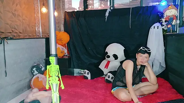 Snapshot of Twindesires chatting on October 2025 02:18:01 PM Twindesires online show from October 2025 02:18:01 PM