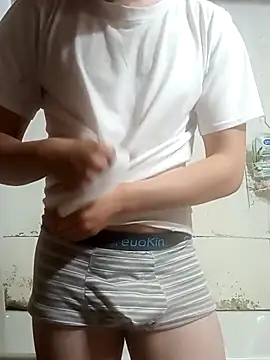 Hoott boyyszz online show from November 2025 05:51:01 AM