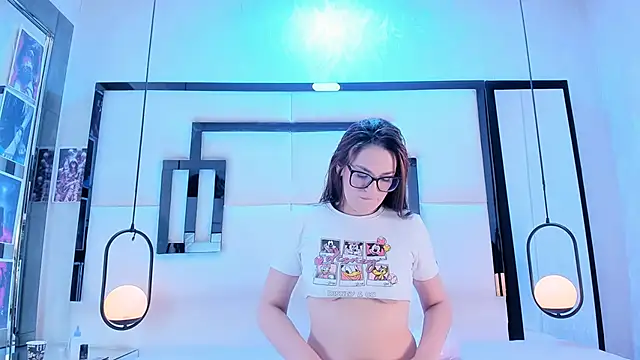 Snapshot of SerenaWild1 chatting on October 2025 05:06:02 AM SerenaWild1 online show from October 2025 05:06:02 AM