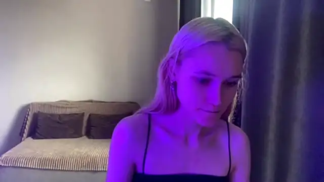 Snapshot of TwinedPeril chatting on November 2025 07:07:01 AM TwinedPeril online show from November 2025 07:07:01 AM