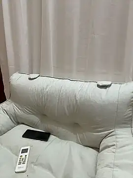 Snapshot of AZ37866 chatting on October 2025 09:32:01 AM AZ37866 online show from October 2025 09:32:01 AM