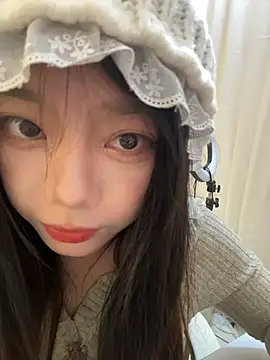 Snapshot of AZ37866 chatting on November 2025 01:50:01 AM AZ37866 online show from November 2025 01:50:01 AM