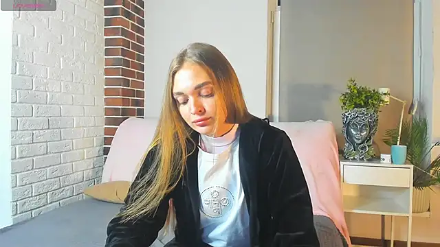 MarryLuz online show from September 2025 06:24:01 PM