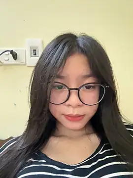 mau15  online show from November 2025 01:00:01 PM