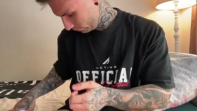 Larsskeet online show from September 2025 01:27:01 PM