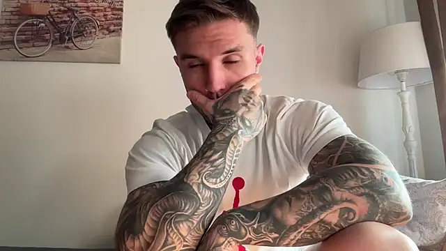 Larsskeet online show from October 2025 01:30:02 PM