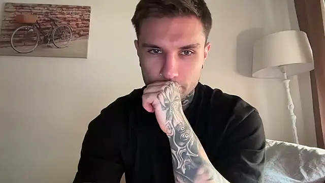 Larsskeet online show from October 2025 01:55:02 PM