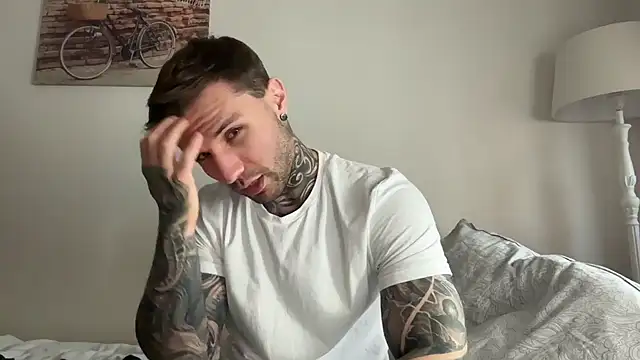 Larsskeet online show from November 2025 02:29:01 PM