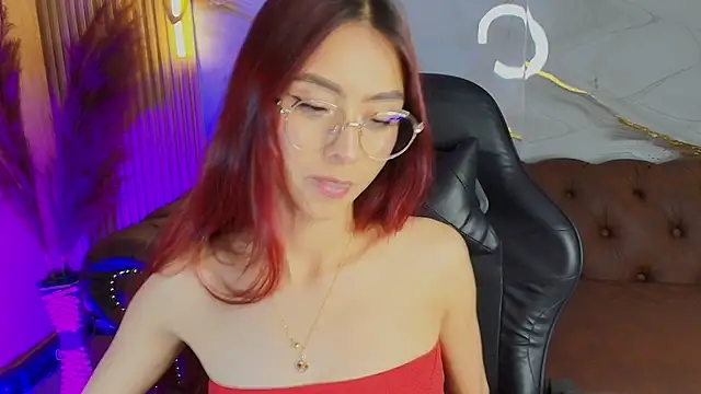 Snapshot of mia_tf chatting on November 2025 02:17:01 PM mia tf online show from November 2025 02:17:01 PM