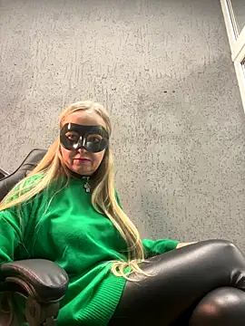 B i r d i e online show from October 2025 09:38:02 AM