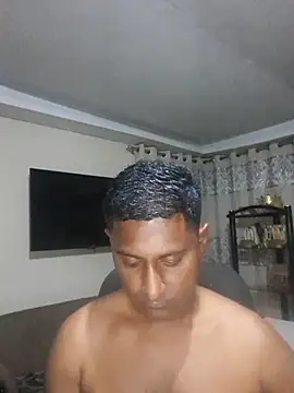 Snapshot of kingVibeX chatting on October 2025 07:36:01 PM kingVibeX online show from October 2025 07:36:01 PM