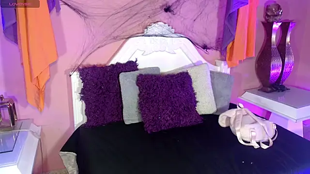 Snapshot of _IsabellaRousse chatting on November 2025 07:38:01 PM IsabellaRousse online show from November 2025 07:38:01 PM