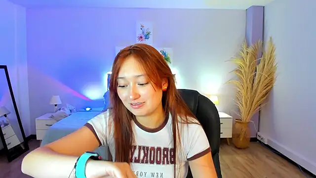 Snapshot of Samara_Hilton_2 chatting on September 2025 08:01:01 PM Samara Hilton 2 online show from September 2025 08:01:01 PM