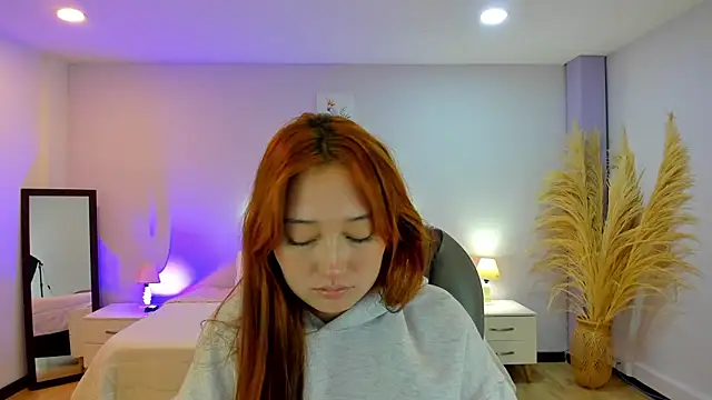 Samara Hilton 2 online show from October 2025 07:55:02 PM