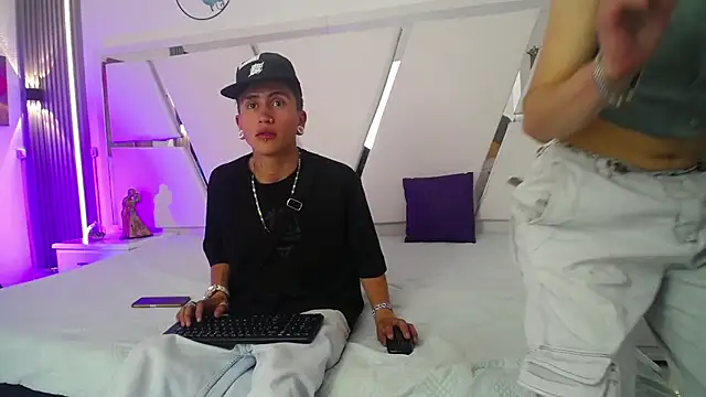 oblivionlove online show from November 2025 07:46:02 PM