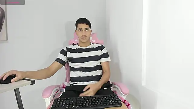 slahs wolf online show from September 2025 07:39:02 PM