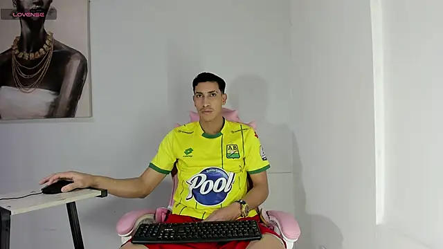 slahs wolf online show from September 2025 04:05:02 AM