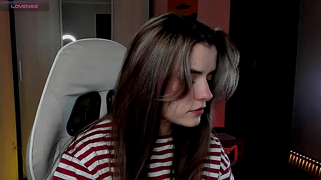 CharmingVixen online show from September 2025 08:01:02 PM