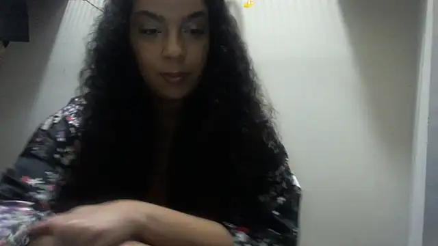 Snapshot of lotuzpetals chatting on October 2025 06:45:01 AM lotuzpetals online show from October 2025 06:45:01 AM