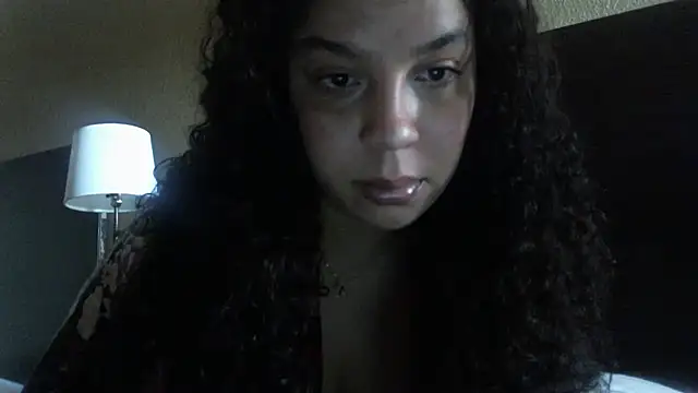 Snapshot of lotuzpetals chatting on November 2025 05:31:01 PM lotuzpetals online show from November 2025 05:31:01 PM