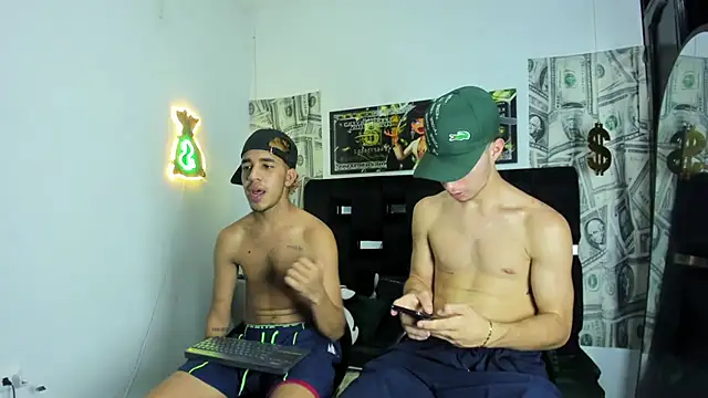 Duo Straight online show from September 2025 11:39:02 PM