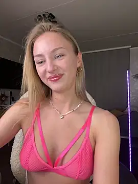 Snapshot of Mally_Say chatting on October 2025 07:49:01 PM Mally Say online show from October 2025 07:49:01 PM