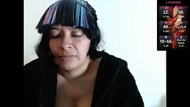 Snapshot of Acelinrose chatting on October 2025 11:35:01 PM Acelinrose online show from October 2025 11:35:01 PM