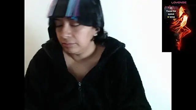 Snapshot of Acelinrose chatting on October 2025 09:29:02 AM Acelinrose online show from October 2025 09:29:02 AM